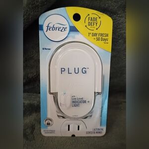 Febreze White and Blue Plug-In Oil Warmer